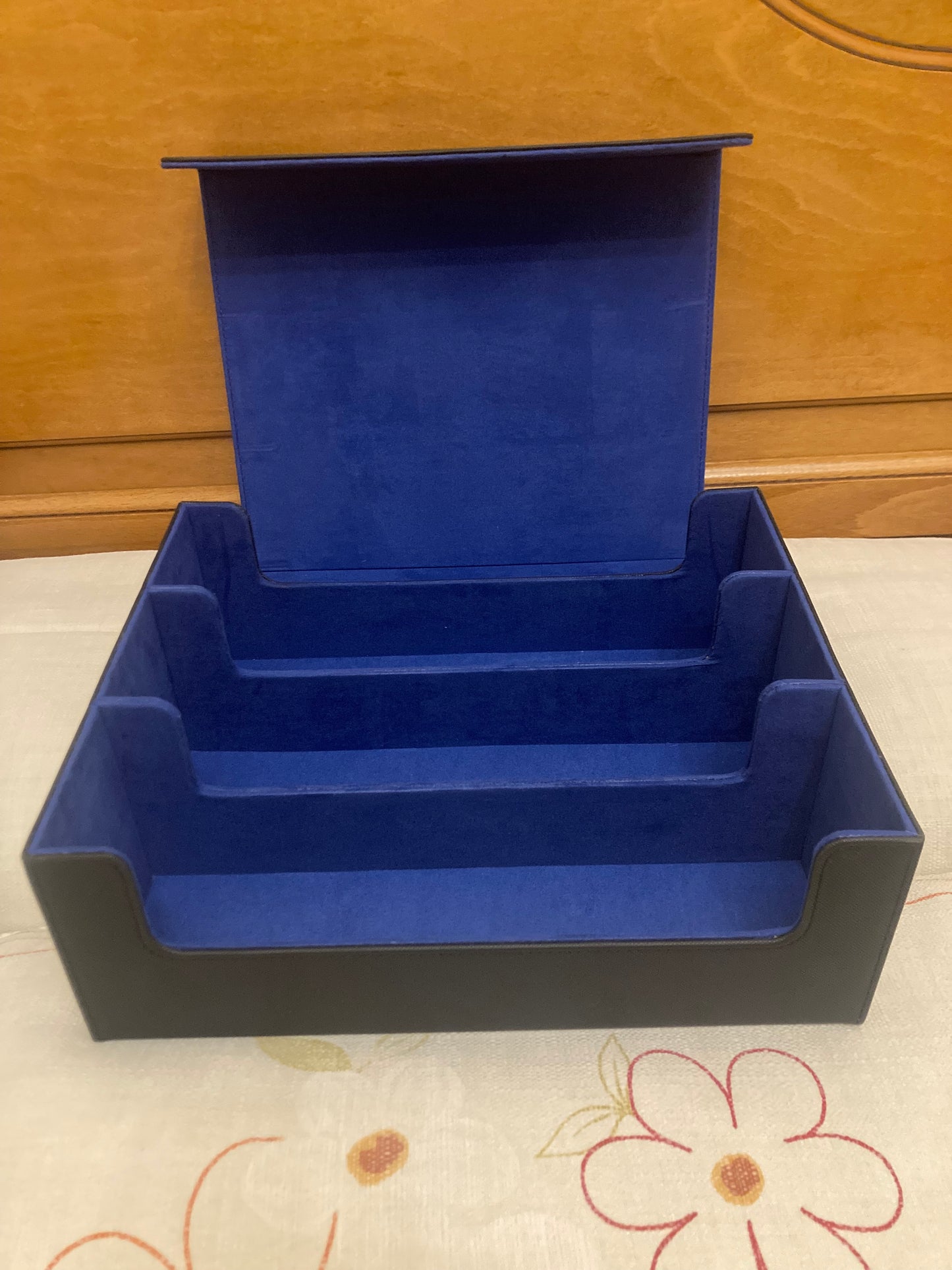 Caja almacenaje Blanco Morado para cartas Magic y TCG